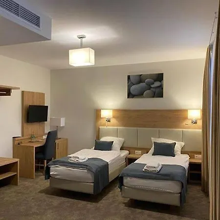 Hotel I Pod Kamieniem 3*
